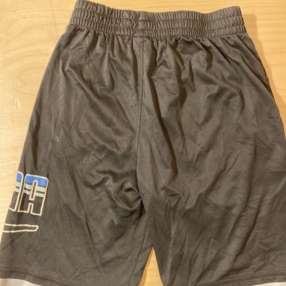 PUMA Shorts Large (14-16) (HX) - Picture 10 of 10